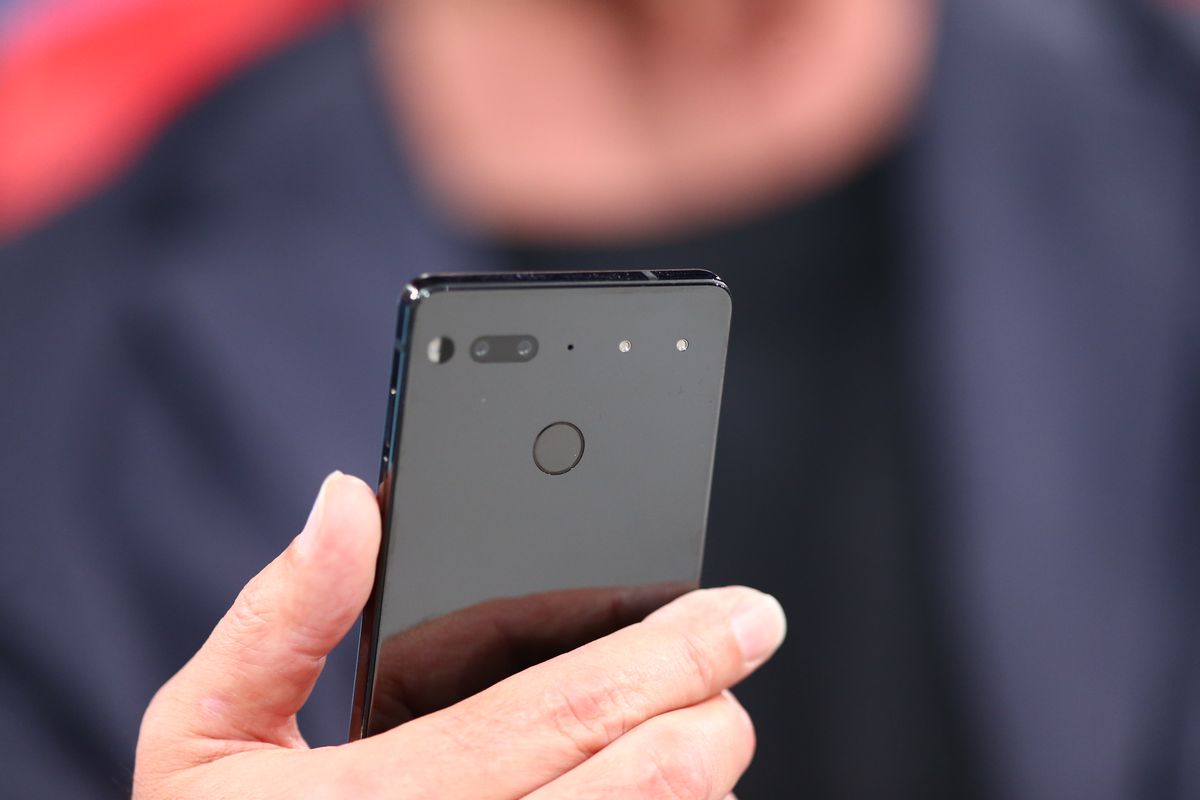 El Smartphone del padre de Android “Essential Phone” tiene retrasos en