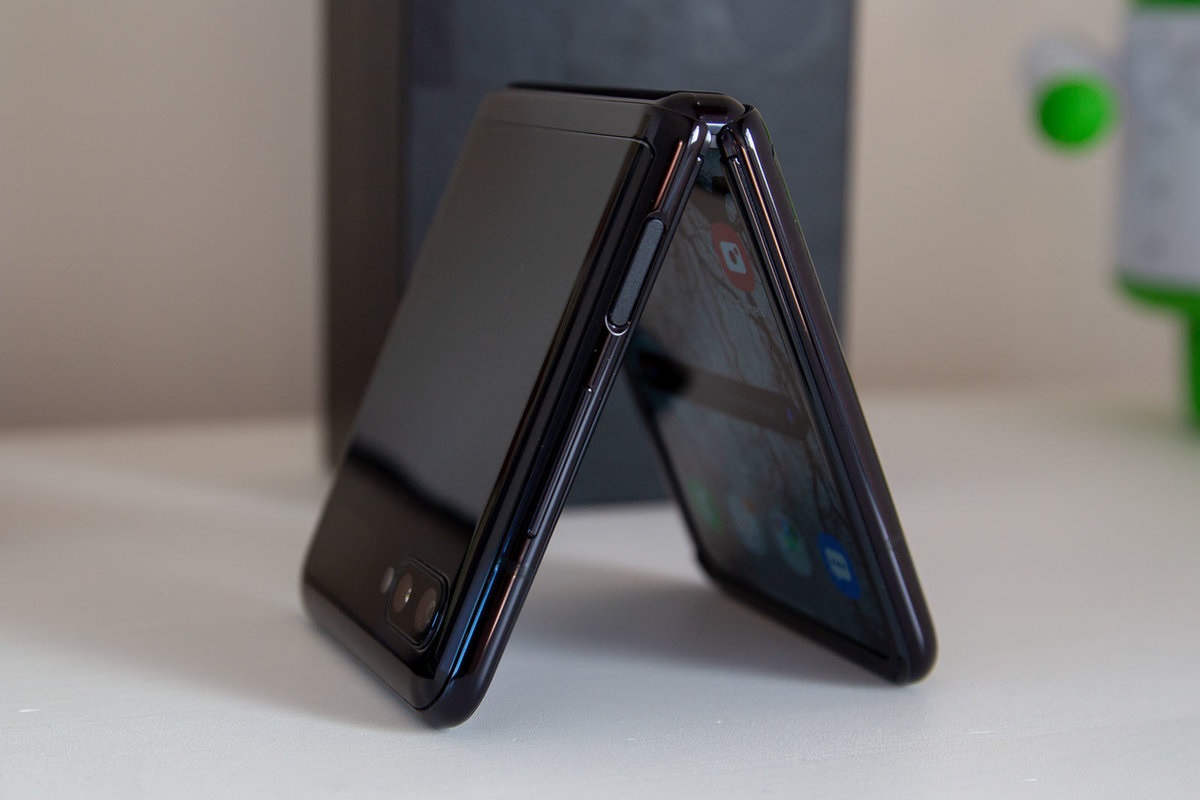 Galaxy Z Flip Ponerle un protector de pantalla anula la garantía